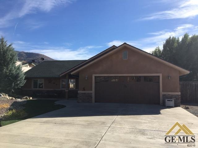 28050 Stallion Springs Dr, Tehachapi, CA 93561 photo 2