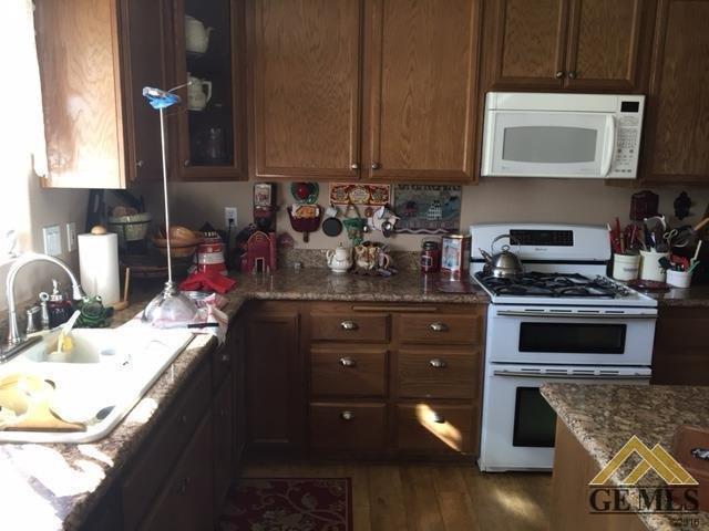 28050 Stallion Springs Dr, Tehachapi, CA 93561 photo 3