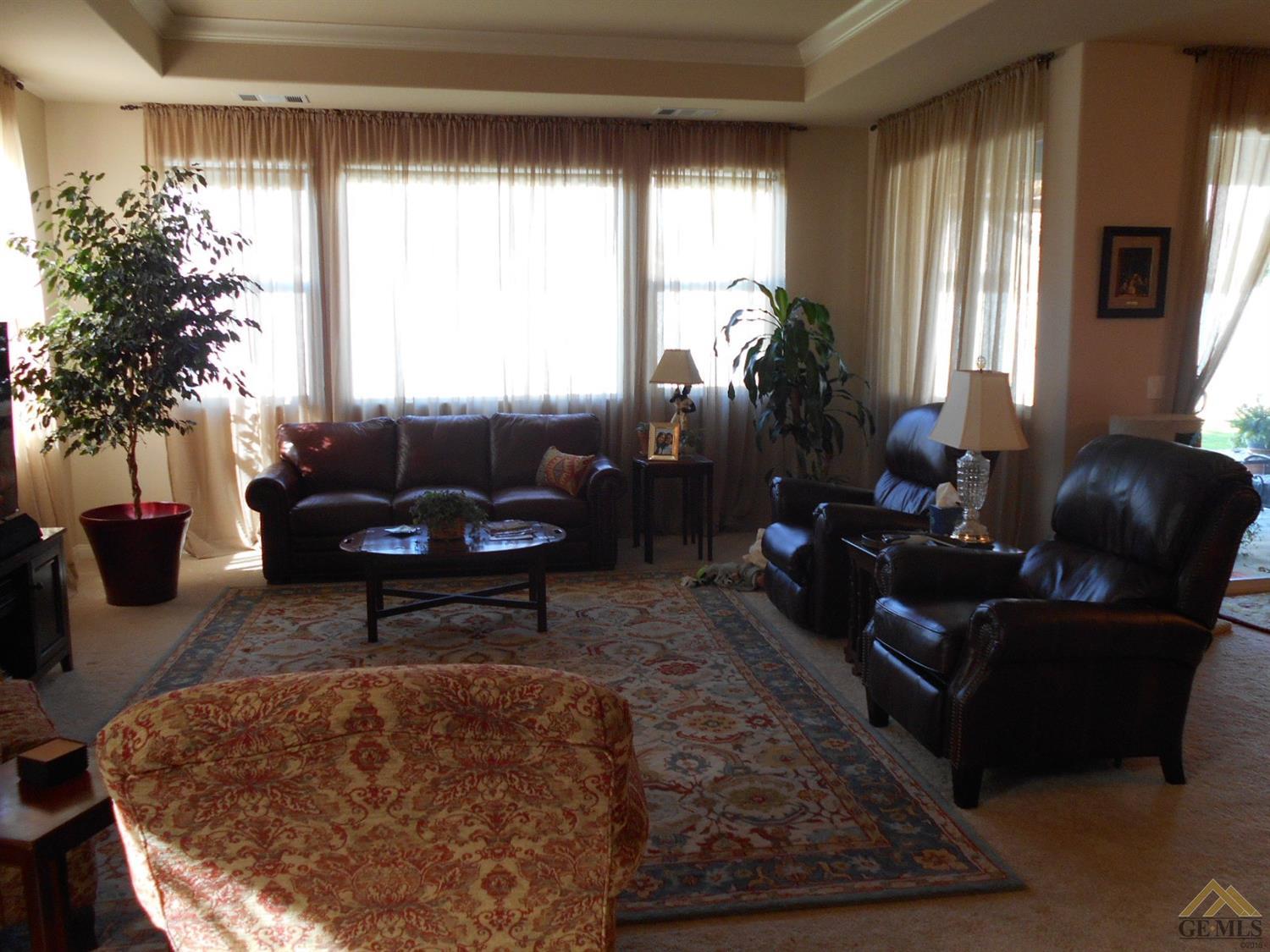 119 Mabel Thorp Dr, Bakersfield, CA 93312 photo 6
