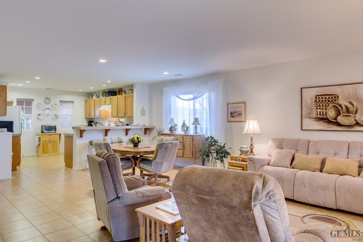 916 Cathy Ln, Tehachapi, CA 93561 photo 5