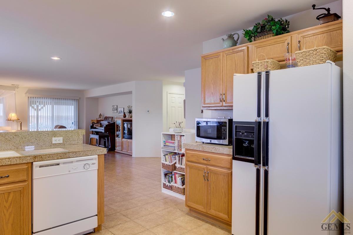 916 Cathy Ln, Tehachapi, CA 93561 photo 8