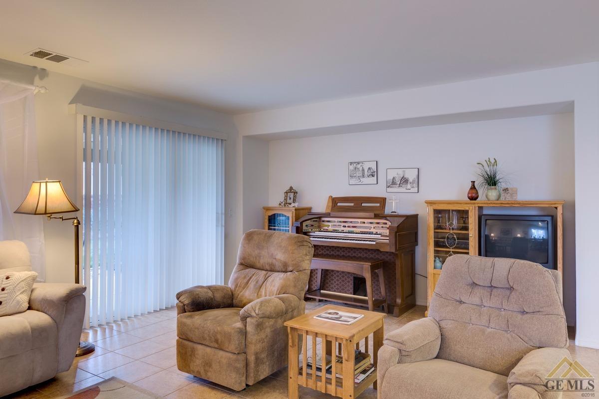 916 Cathy Ln, Tehachapi, CA 93561 photo 9