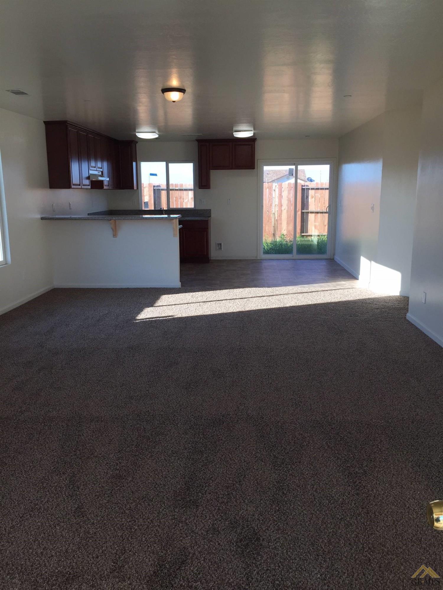 5510 Sawgrass Ct, Wasco, CA 93280 photo 2