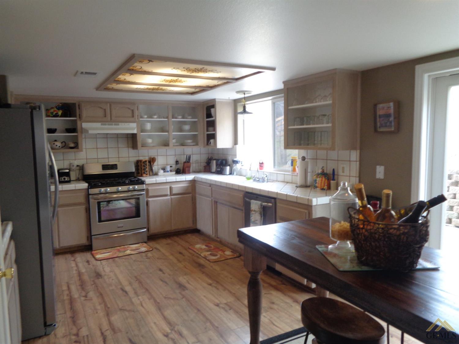 25821 Cumberland Rd, Tehachapi, CA 93561 photo 9