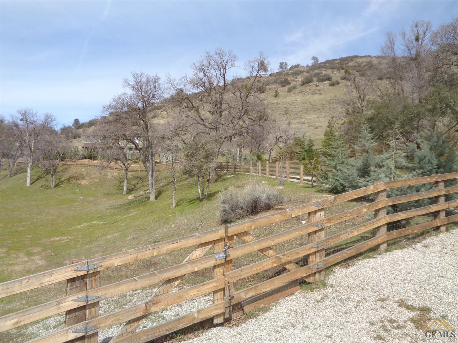 25821 Cumberland Rd, Tehachapi, CA 93561 photo 30