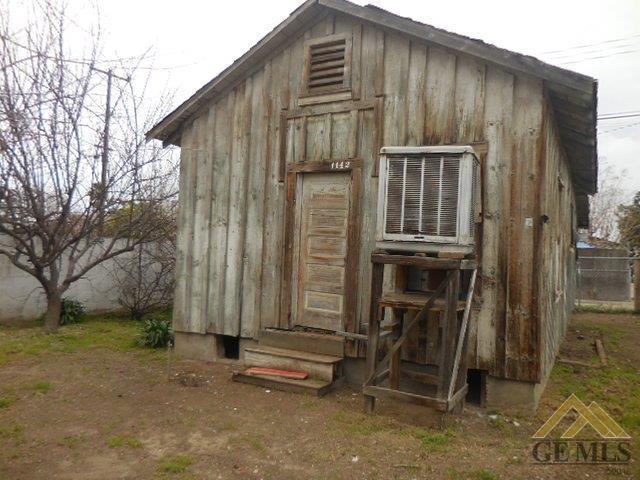 1140 D St, Wasco, CA 93280 photo 5
