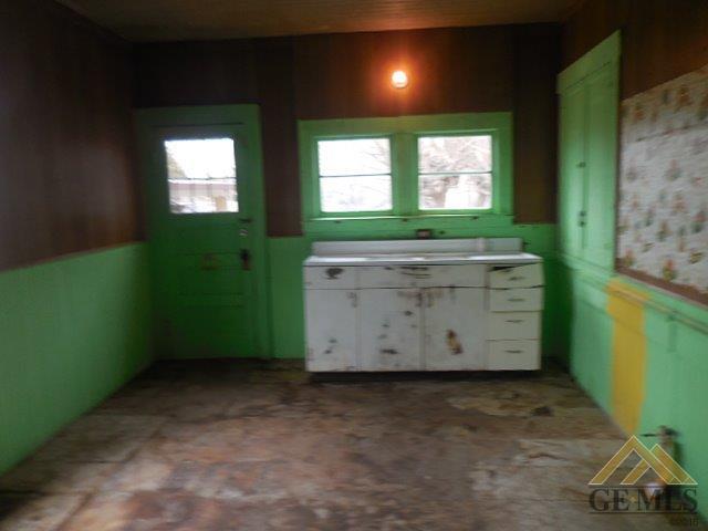 1140 D St, Wasco, CA 93280 photo 2
