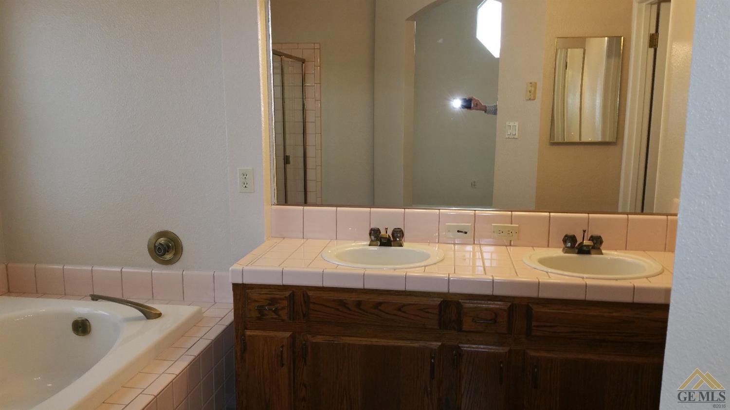 8708 Willow Springs Ct, Bakersfield, CA 93312 photo 18