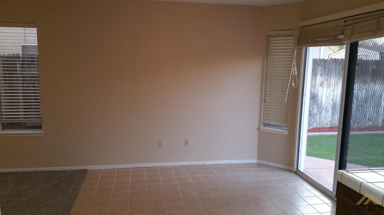 8708 Willow Springs Ct, Bakersfield, CA 93312 photo 9