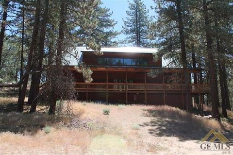 25601 Paramount Dr, Tehachapi, CA 93561 photo 1