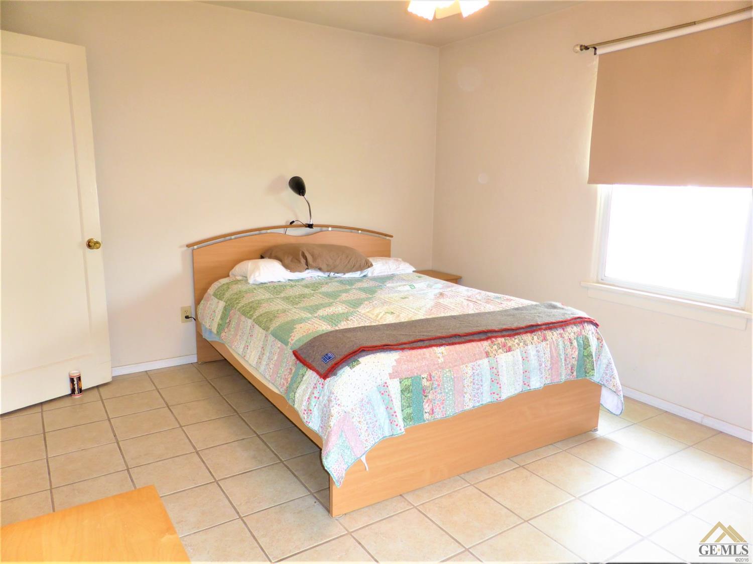 106 Buchanan St, Taft, CA 93268 photo 17