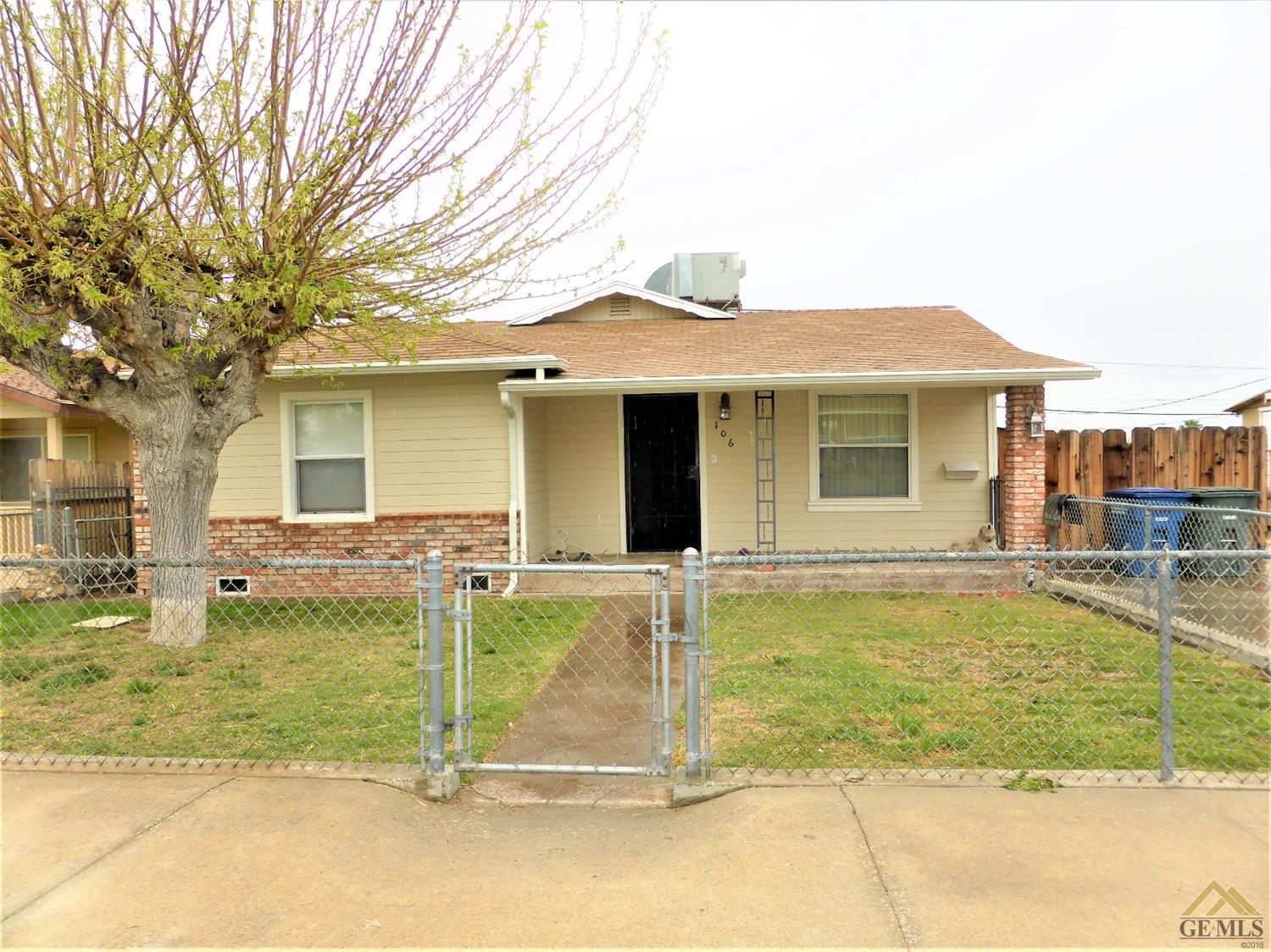 106 Buchanan St, Taft, CA 93268 photo 1