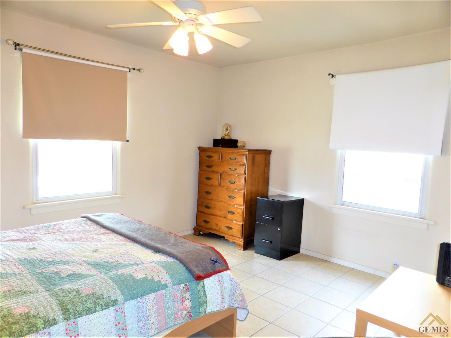 106 Buchanan St, Taft, CA 93268 photo 16