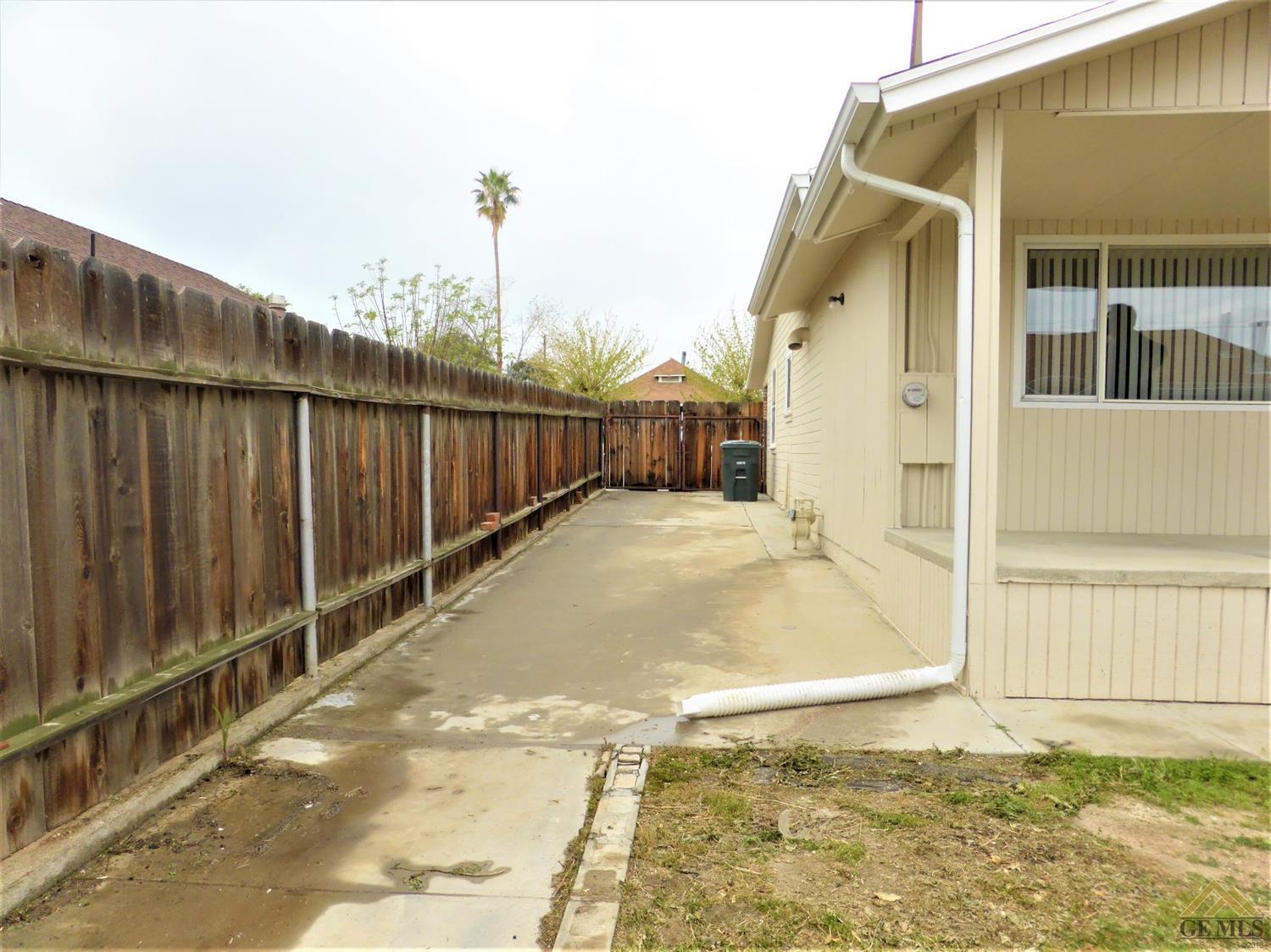 106 Buchanan St, Taft, CA 93268 photo 25