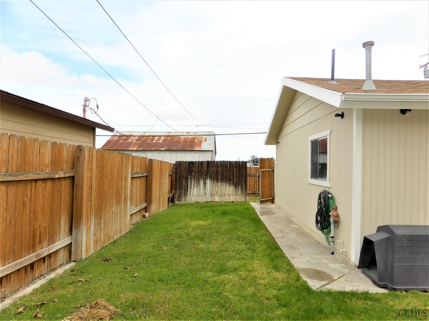 106 Buchanan St, Taft, CA 93268 photo 24