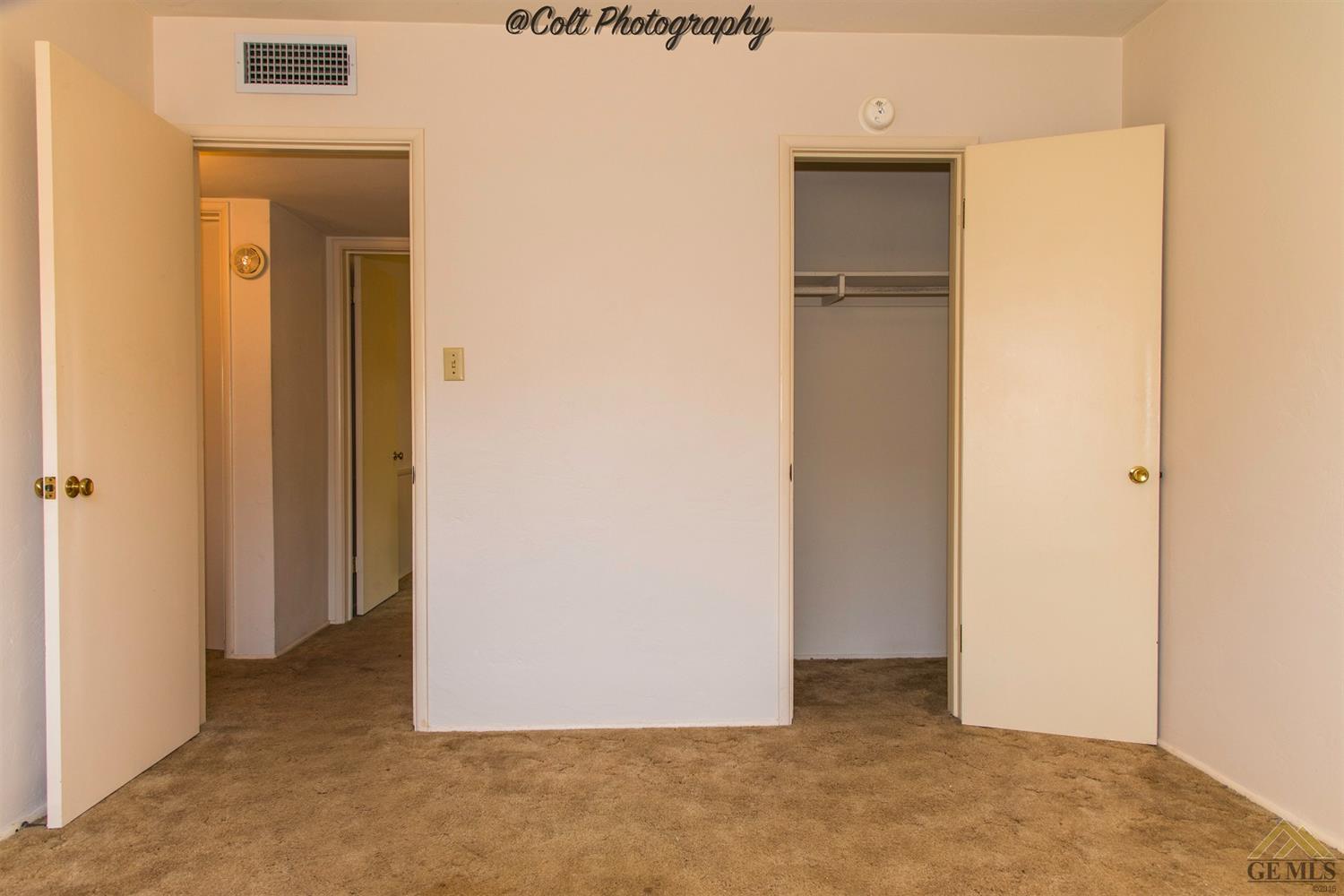 335 Pine St, Shafter, CA 93263 photo 17