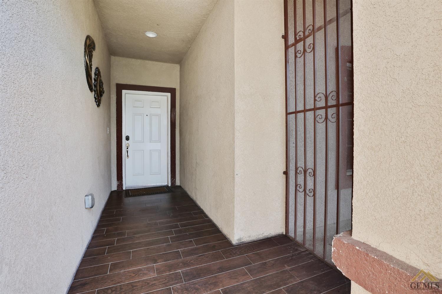 2336 Corte Sanchez, Delano, CA 93215 photo 4