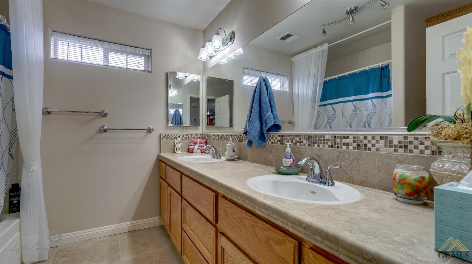 21600 Ginger Ct, Tehachapi, CA 93561 photo 8