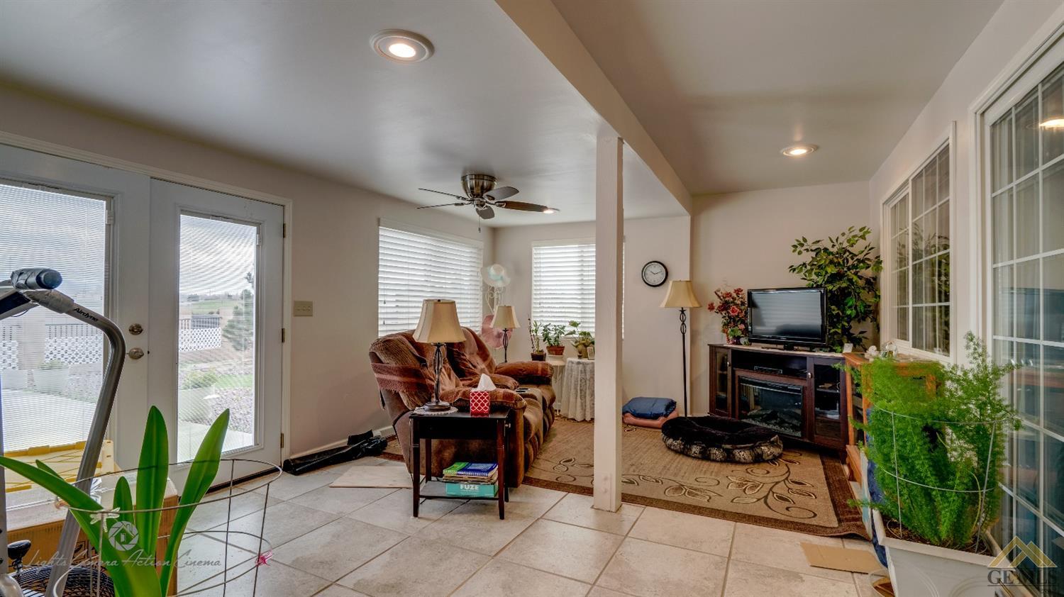 21600 Ginger Ct, Tehachapi, CA 93561 photo 13