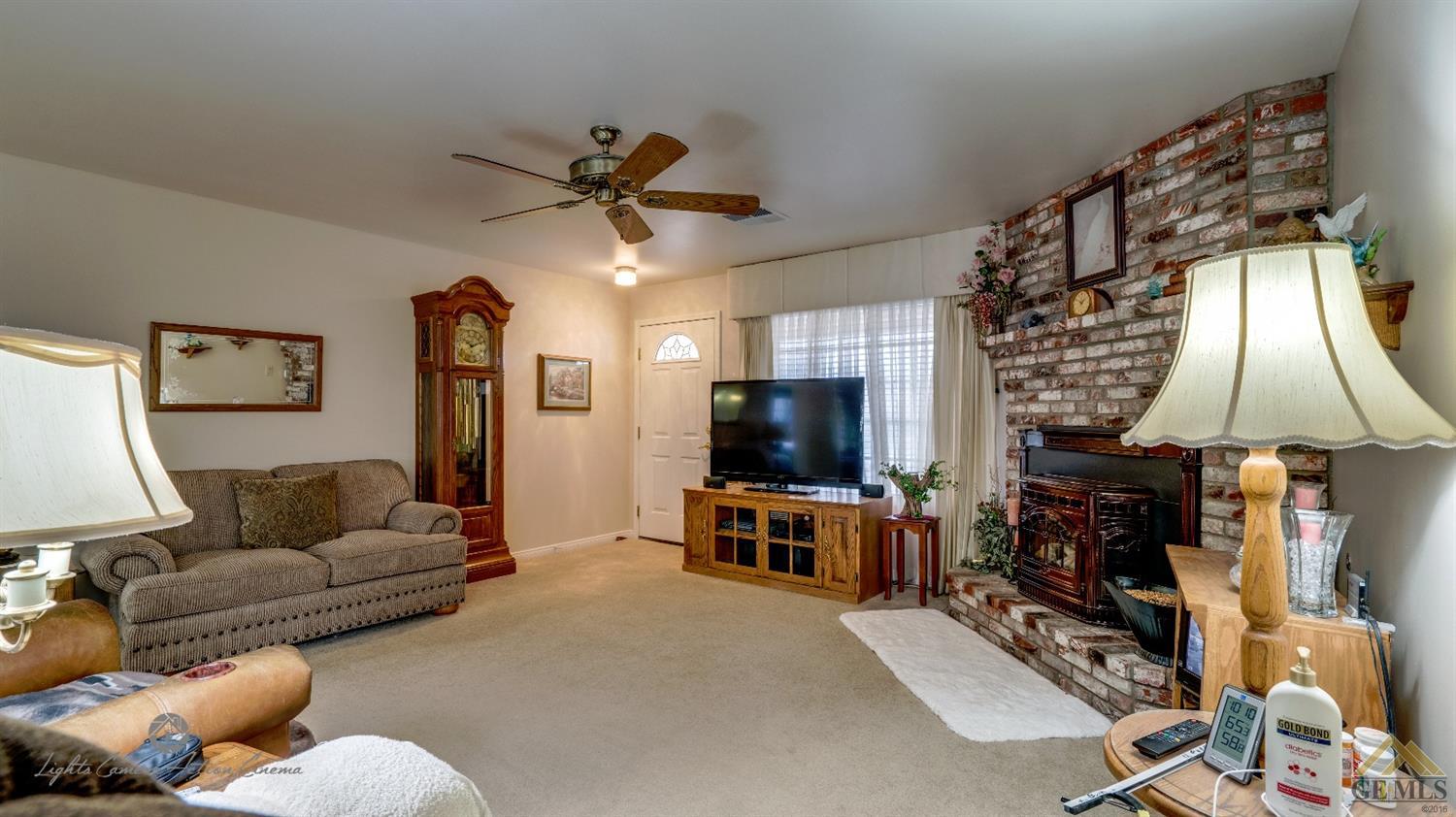 21600 Ginger Ct, Tehachapi, CA 93561 photo 4