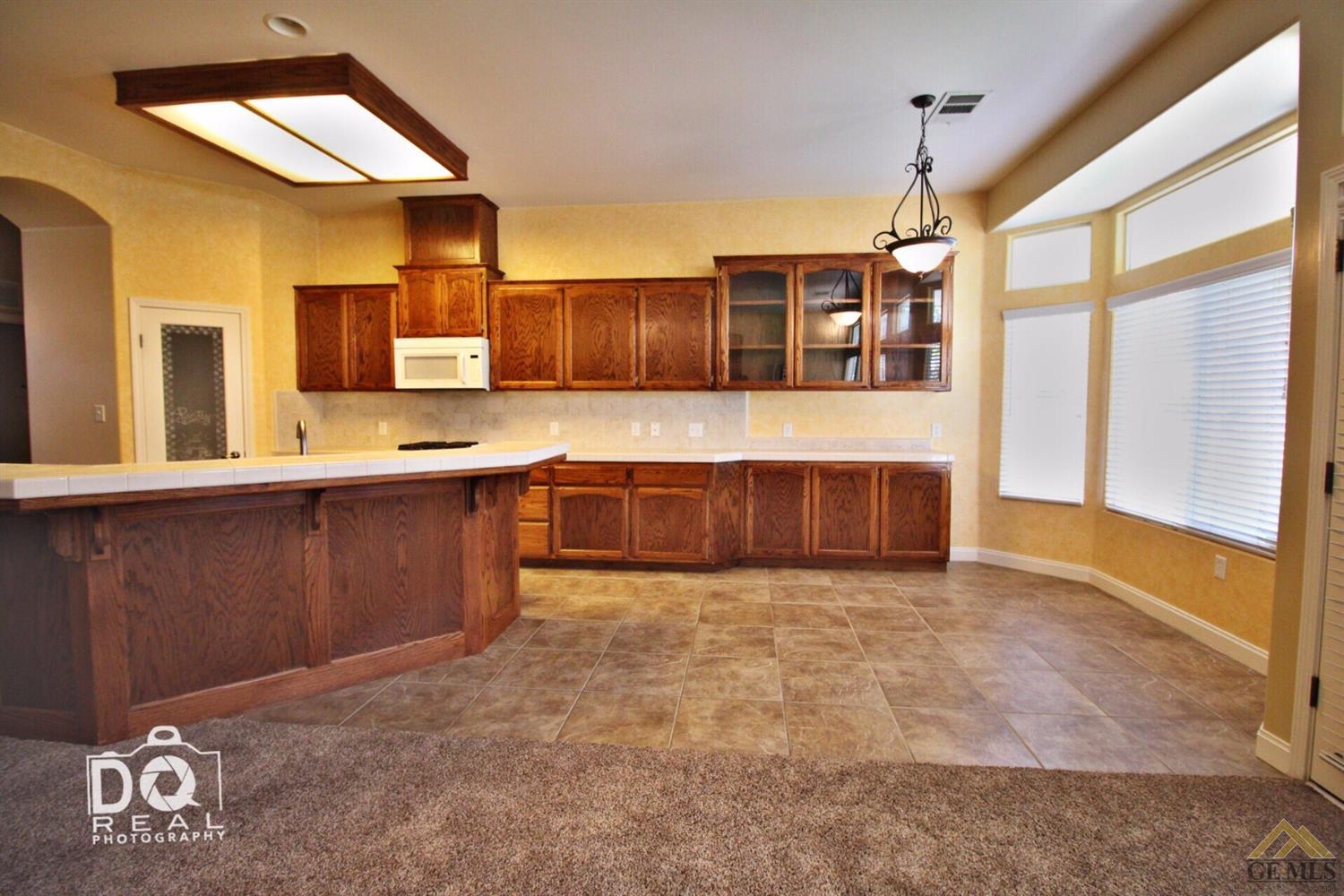 836 Pheasant Run Dr, Shafter, CA 93263 photo 7