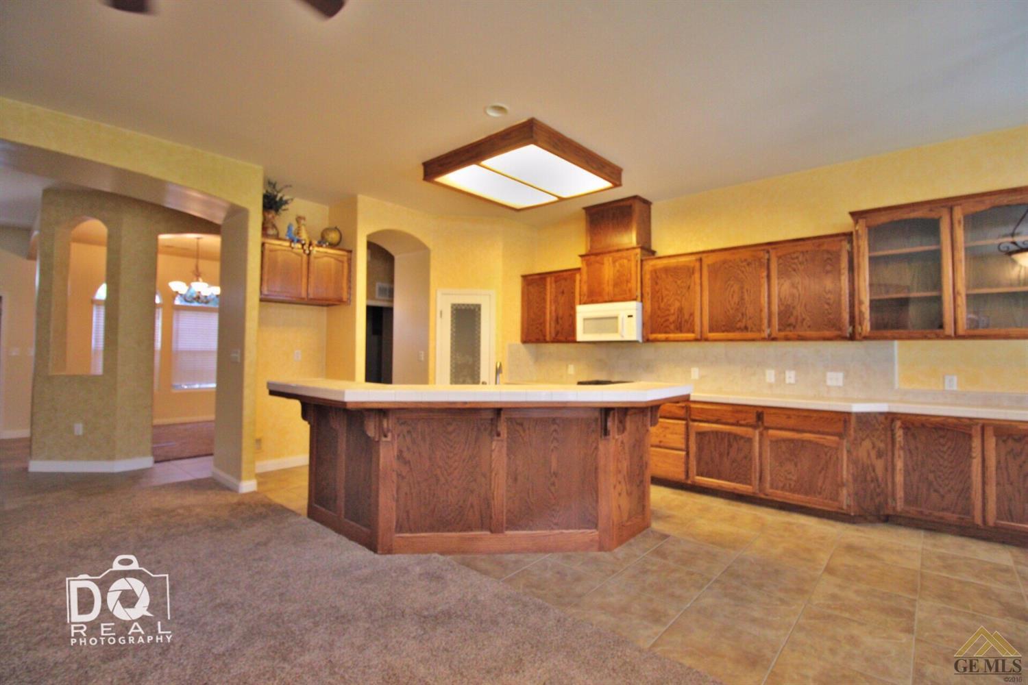 836 Pheasant Run Dr, Shafter, CA 93263 photo 11