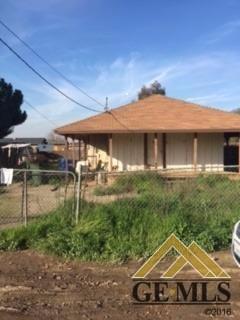 9016 Winter Ln, Lamont, CA 93241 photo 1