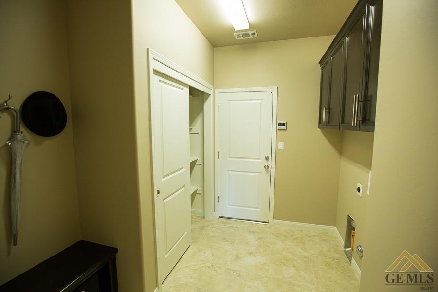 9205 Belmac Ave, Bakersfield, CA 93312 photo 7