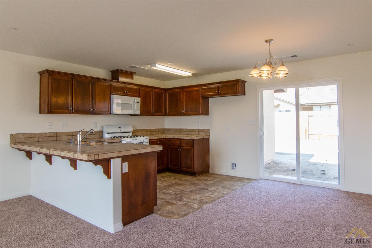 9143 Murcott Ct, Bakersfield, CA 93306 photo 6