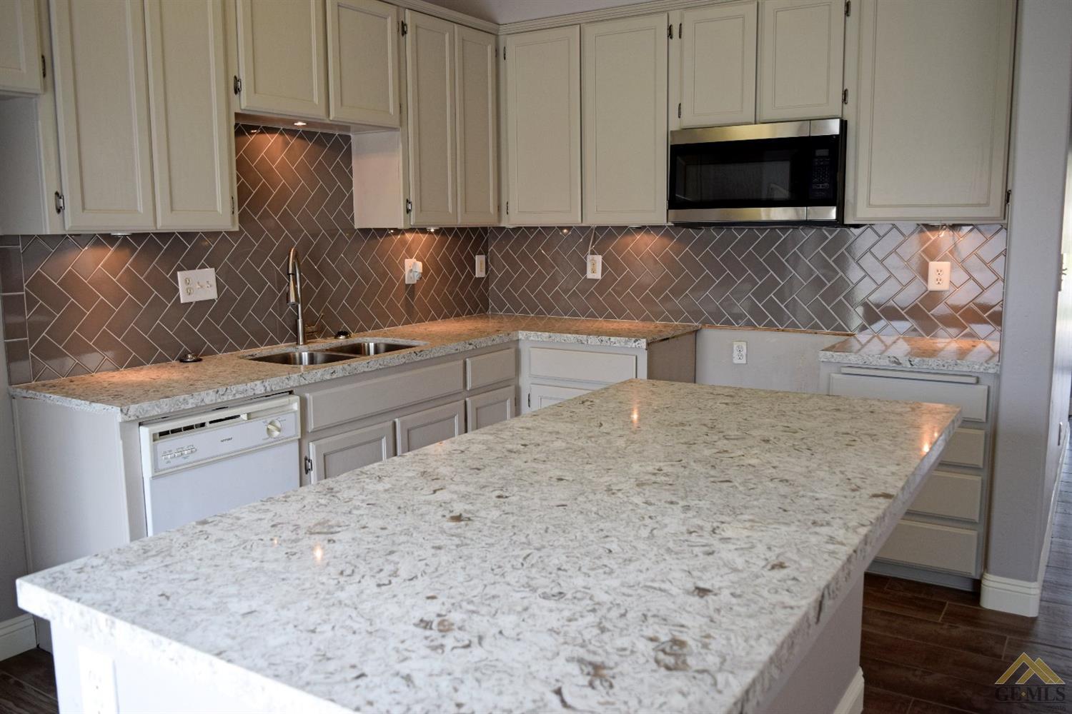 10302 Starlight Peak Dr, Bakersfield, CA 93311 photo 9