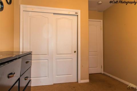 12013 Cedar Bluff Ave, Bakersfield, CA 93312 photo 17