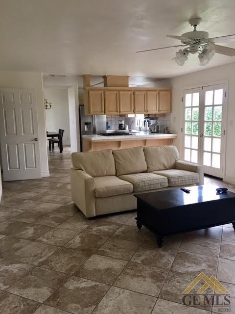 1901 5th Dr, Delano, CA 93215 photo 6