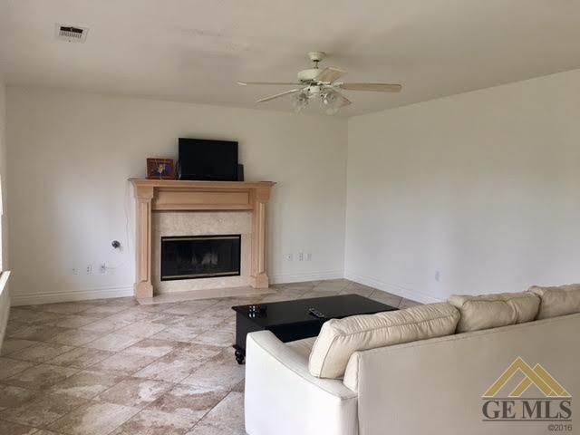 1901 5th Dr, Delano, CA 93215 photo 7