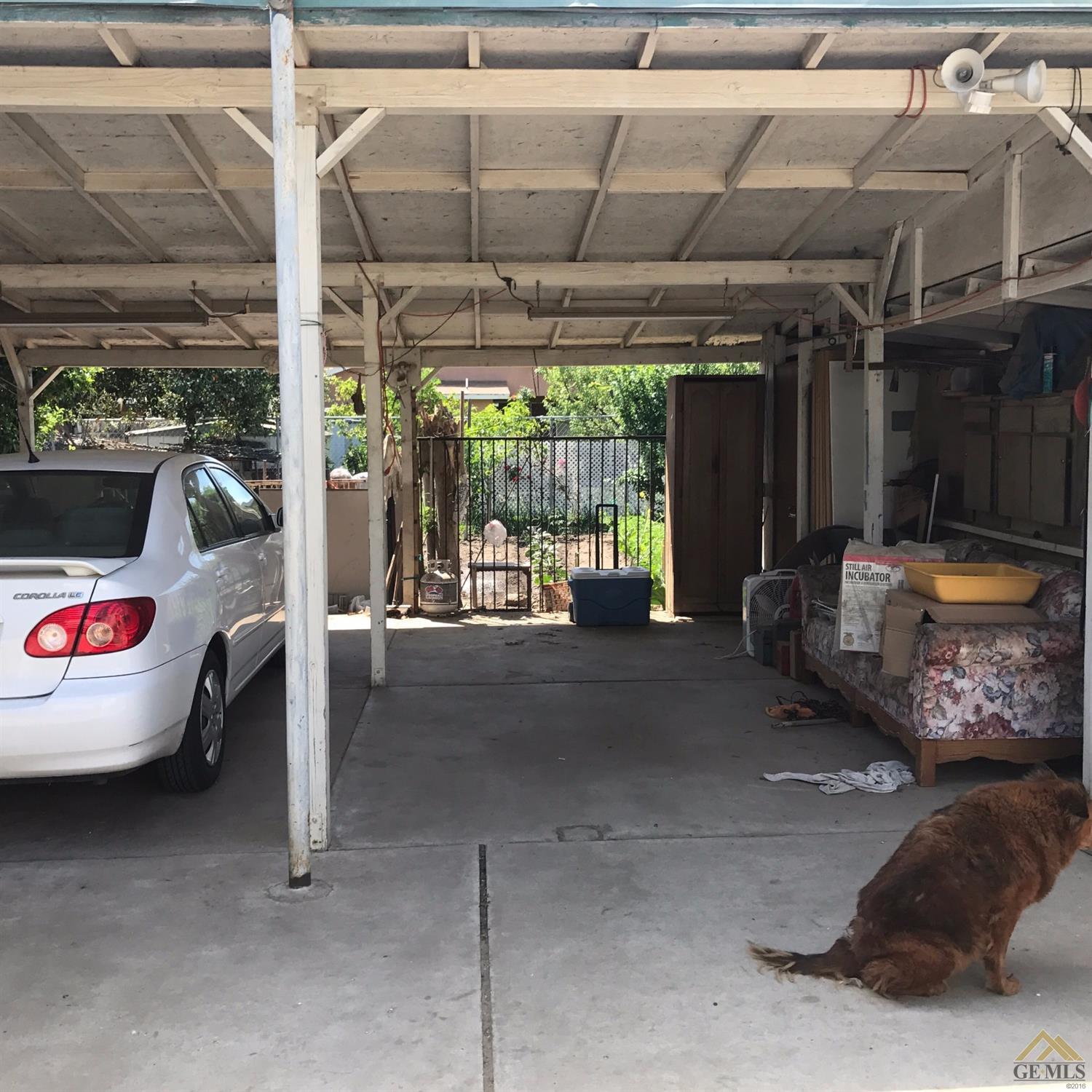 7805 Phillips St, Lamont, CA 93241 photo 4