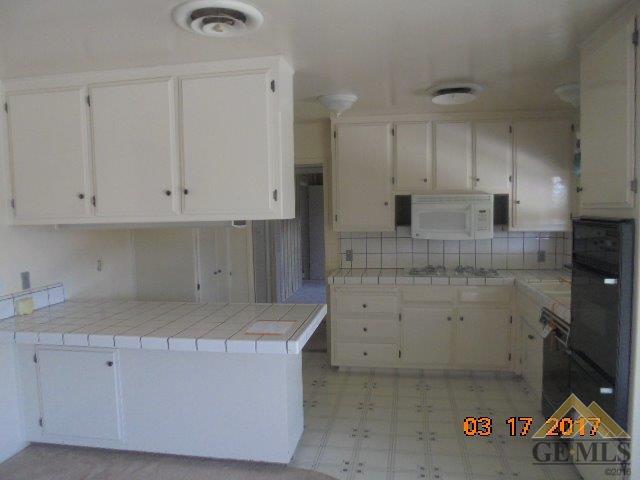 2231 9th St, Wasco, CA 93280 photo 5