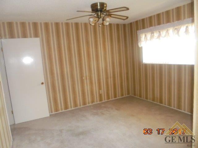 2231 9th St, Wasco, CA 93280 photo 6