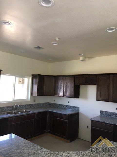 22624 Strawflower Rd, Tehachapi, CA 93561 photo 3