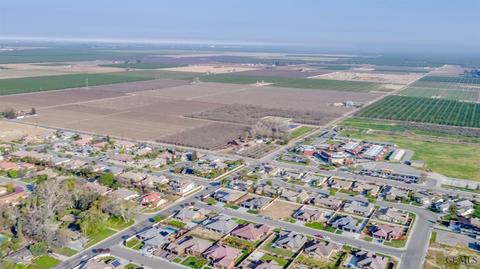 856 Sonora Dr, Shafter, CA 93263 photo 5