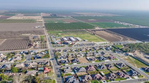 856 Sonora Dr, Shafter, CA 93263 photo 4