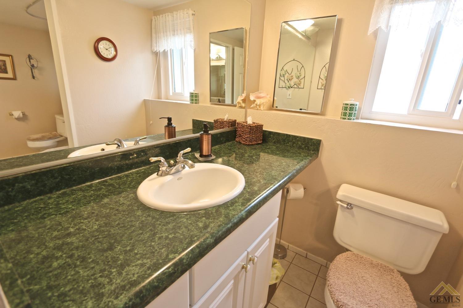 28601 Delaware Dr, Tehachapi, CA 93561 photo 18