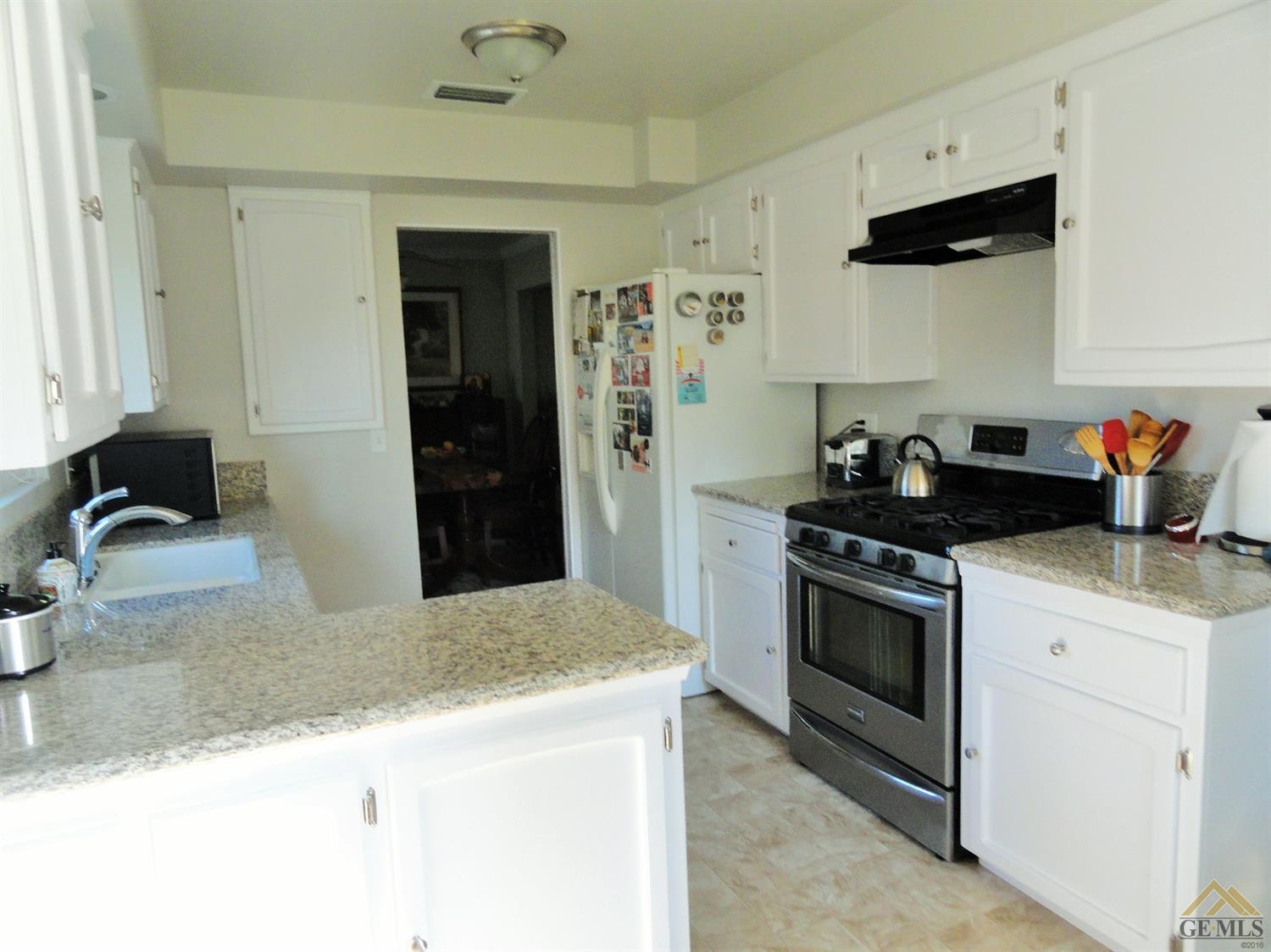 2533 Cedar St, Bakersfield, CA 93301 photo 7