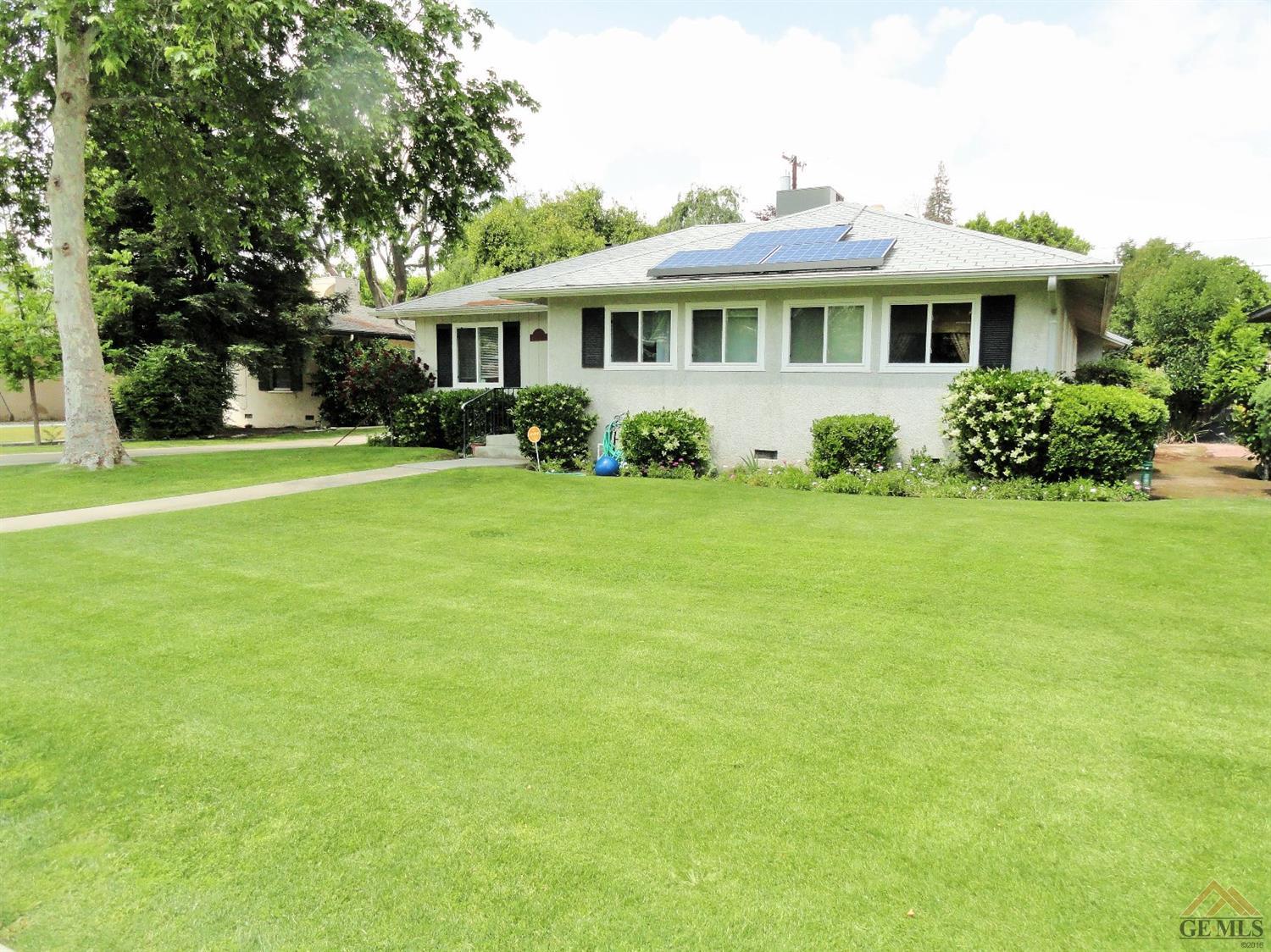 2533 Cedar St, Bakersfield, CA 93301 photo 3