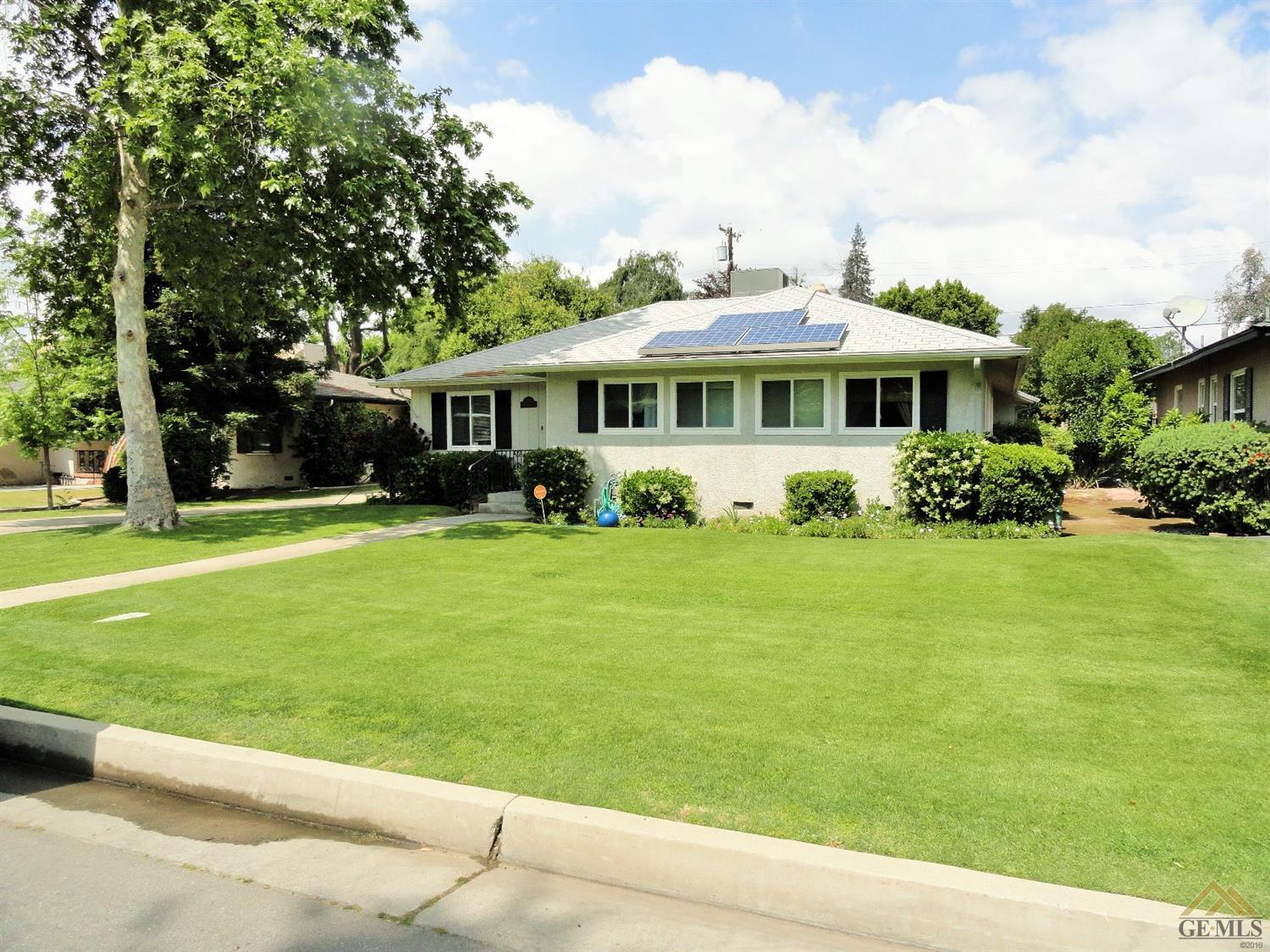 2533 Cedar St, Bakersfield, CA 93301 photo 2