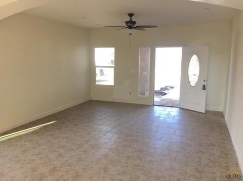 460 Pebble Beach Way, Wasco, CA 93280 photo 5