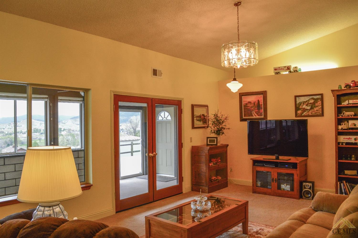 20401 Clubview Ct, Tehachapi, CA 93561 photo 13