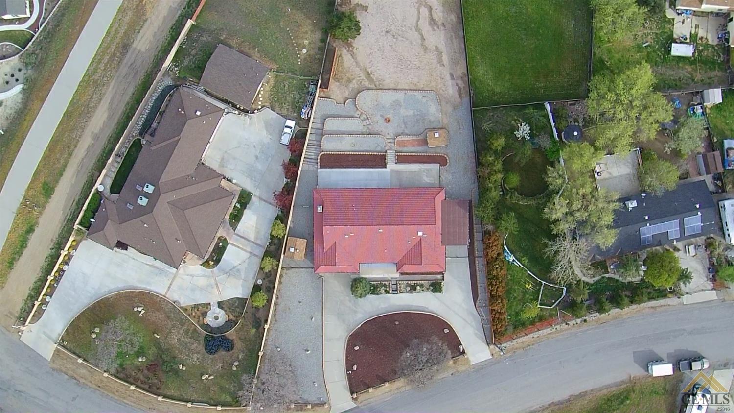 20401 Clubview Ct, Tehachapi, CA 93561 photo 8