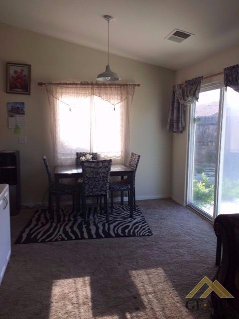 409 Midnight Ct, Bakersfield, CA 93307 photo 3