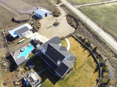 23107 Cummings Valley Rd, Tehachapi, CA 93561 photo 2
