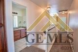 825 Green St, Tehachapi, CA 93561 photo 5