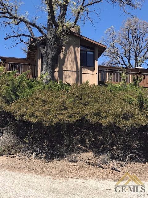 24440 Oaktree Ct, Tehachapi, CA 93561 photo 2